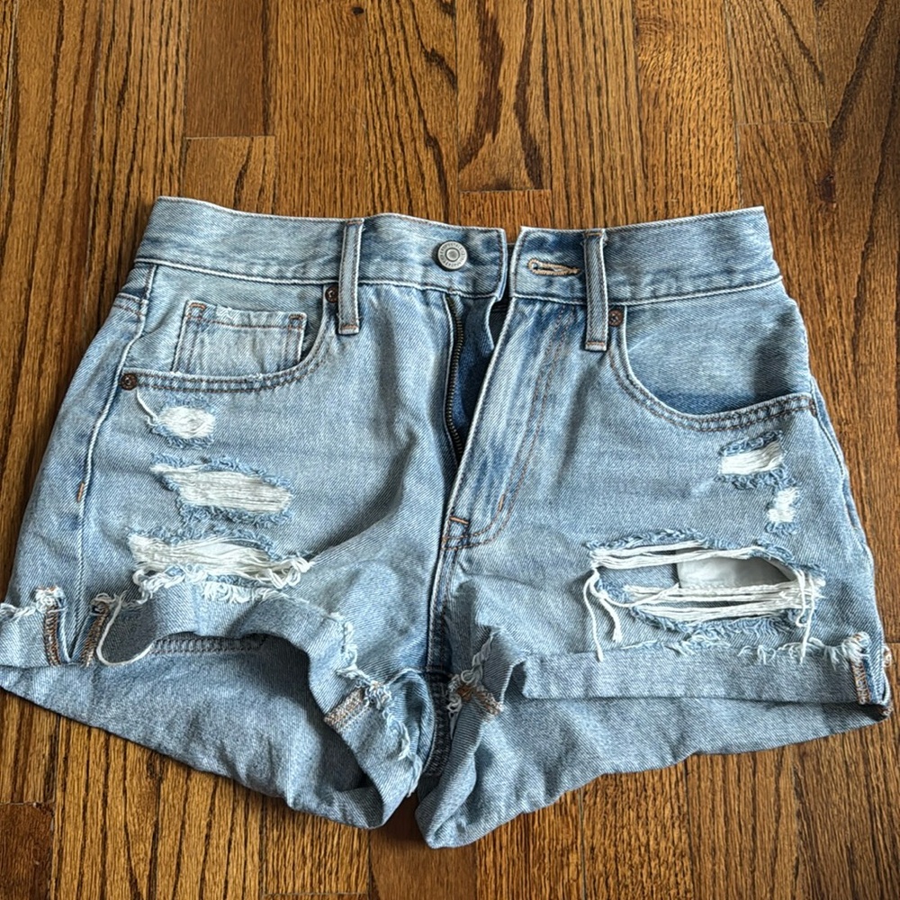 Jean shorts with rips